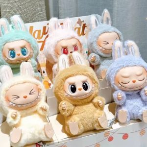 Jucarie de plus LaBuBu, Have A Seat, 15 cm